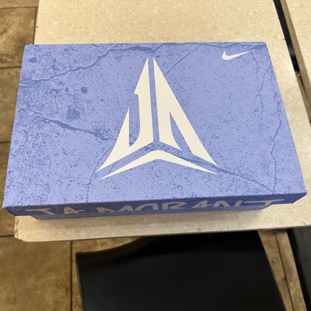 Ja Morant 1 Family Trivia *BRAND NEW* Size 10